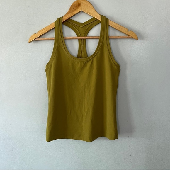 Lululemon Cool Racerback Short Race Length Tank Top Nulu Yellow Pear Size 4 - Picture 1 of 3